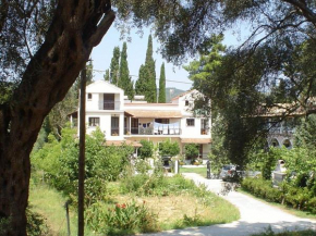 Georgina Apartments, Mesongi